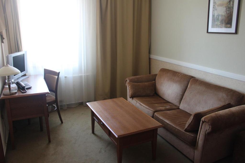 Hotel Dominika Bratislava Habitación foto
